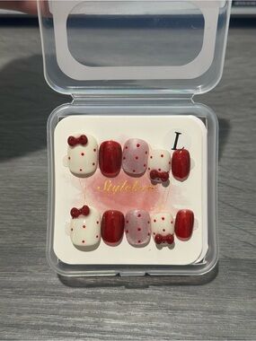 Red & White Polka Dot Bow Press-On Nails